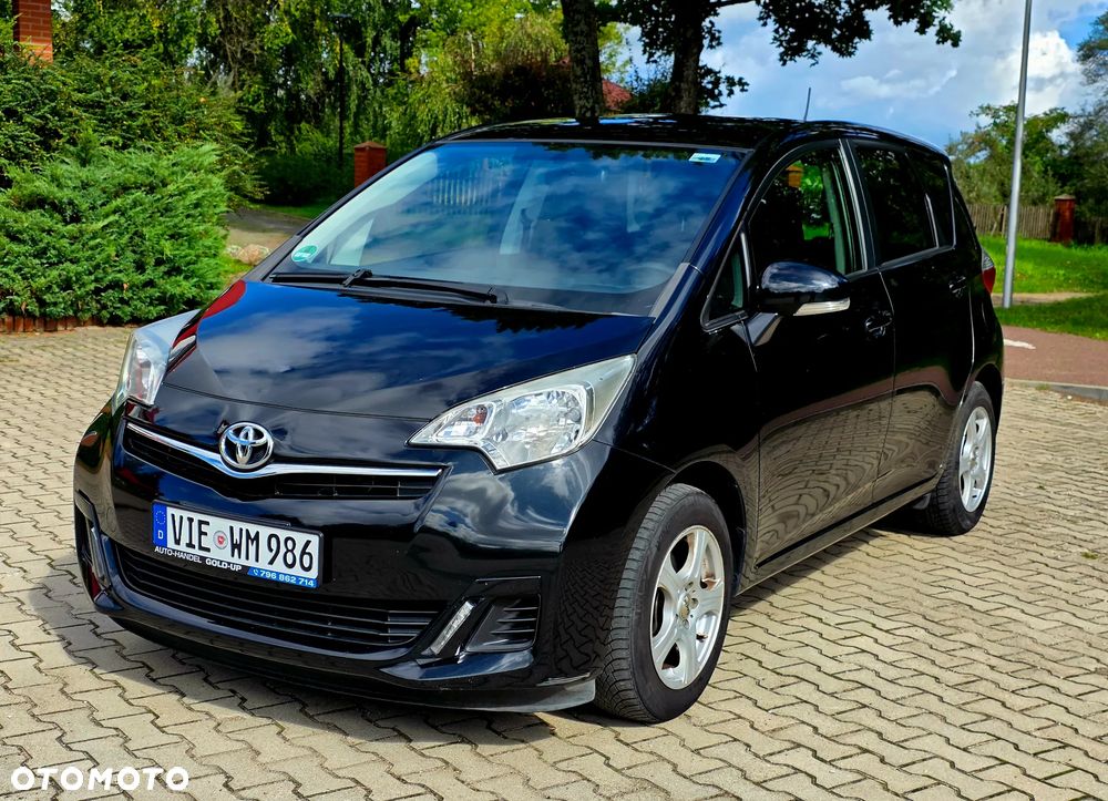 Toyota Verso S 1.33 Premium - 1