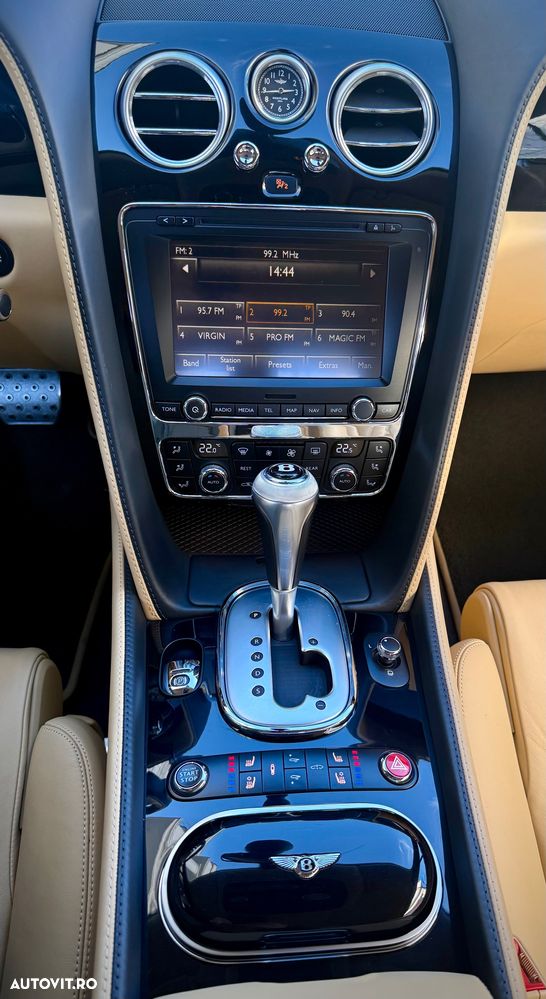 Bentley Continental V8 - 9