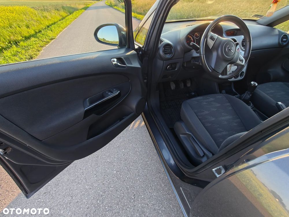 Opel Corsa 1.4 16V - 17