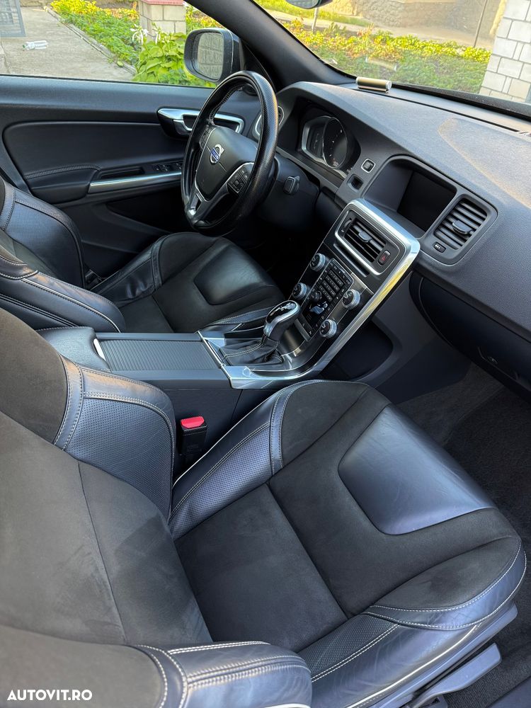Volvo S60 D3 Geartronic RDesign - 12