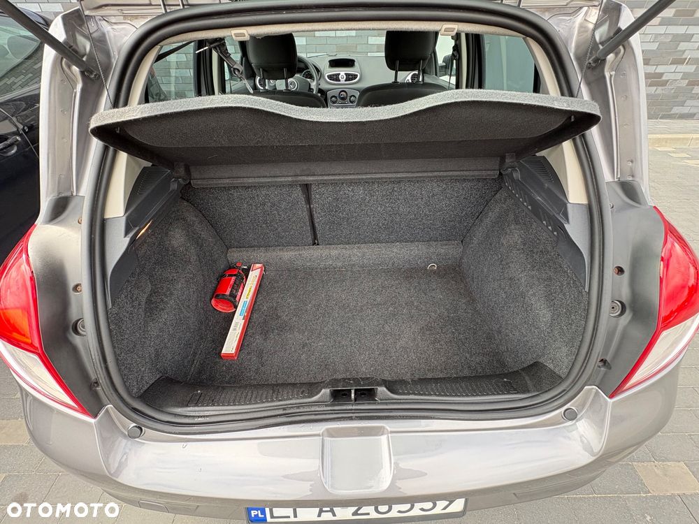 Renault Clio 1.2 16V TCE Alize - 11
