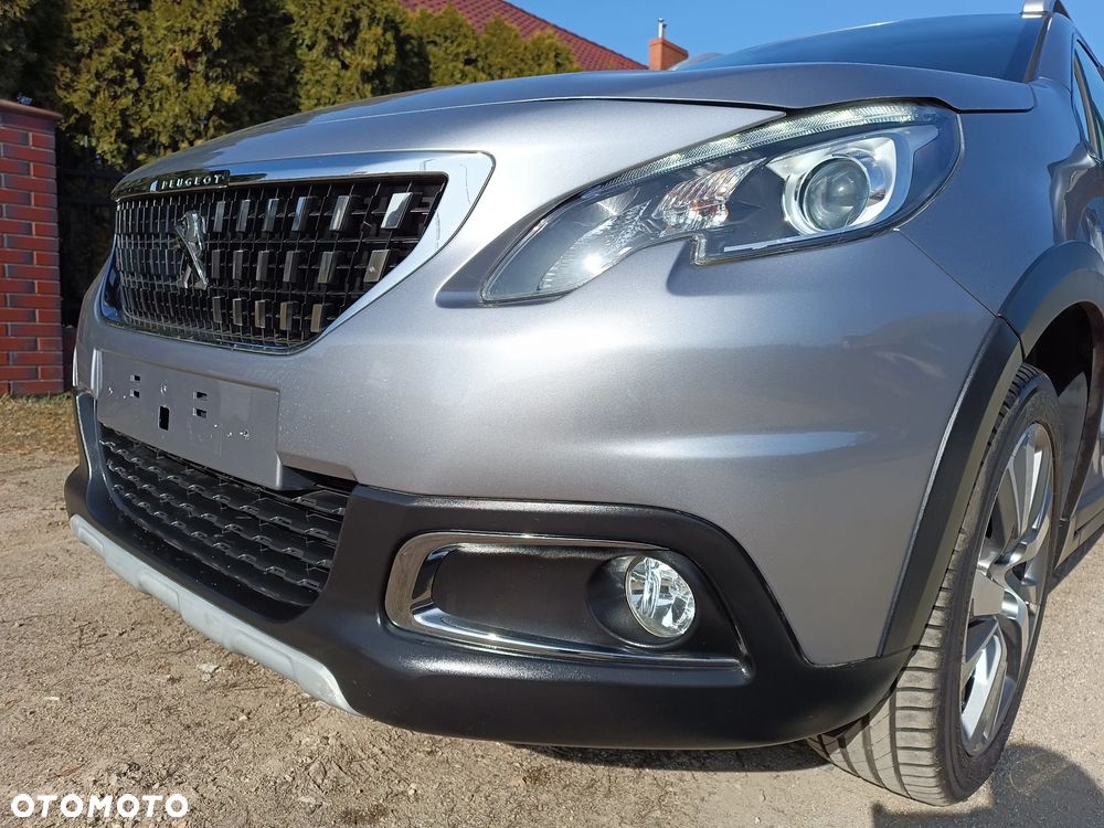 Peugeot 2008 BlueHDi 100 STOP & START Allure - 38