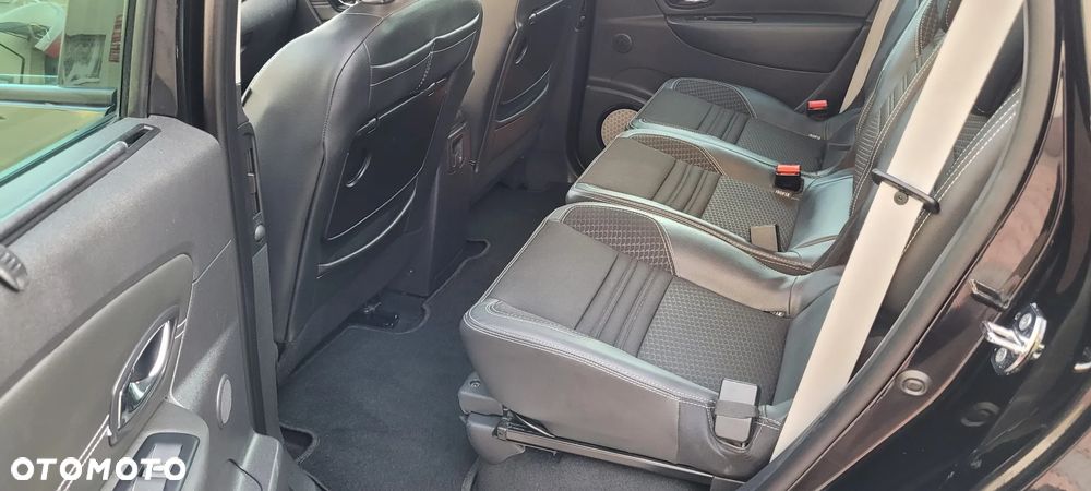 Renault Grand Scenic - 9