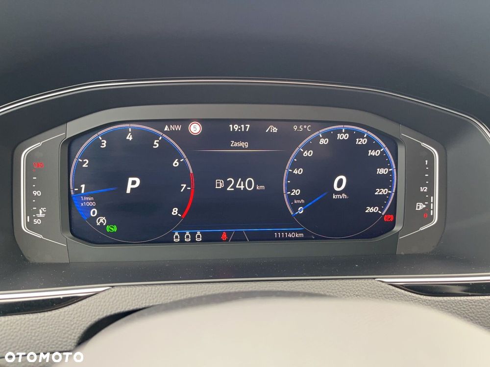 Volkswagen Passat Variant 2.0 TSI Elegance DSG - 22