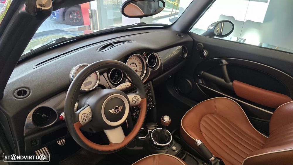 MINI Cabrio Cooper S Sidewalk - 41