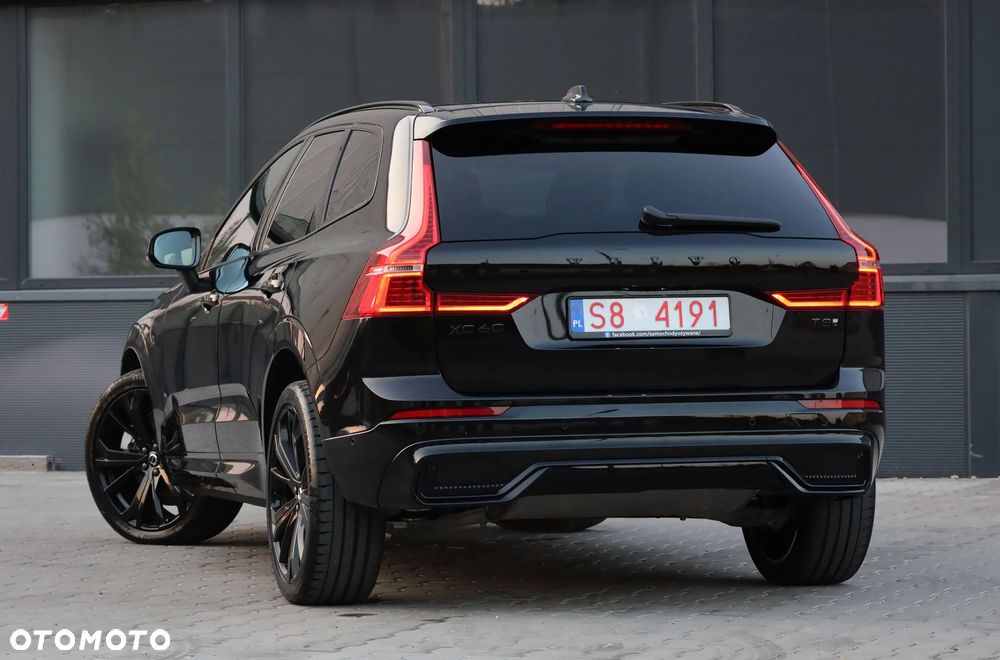 Volvo XC 60 T8 AWD Ultra Black Edition - 5