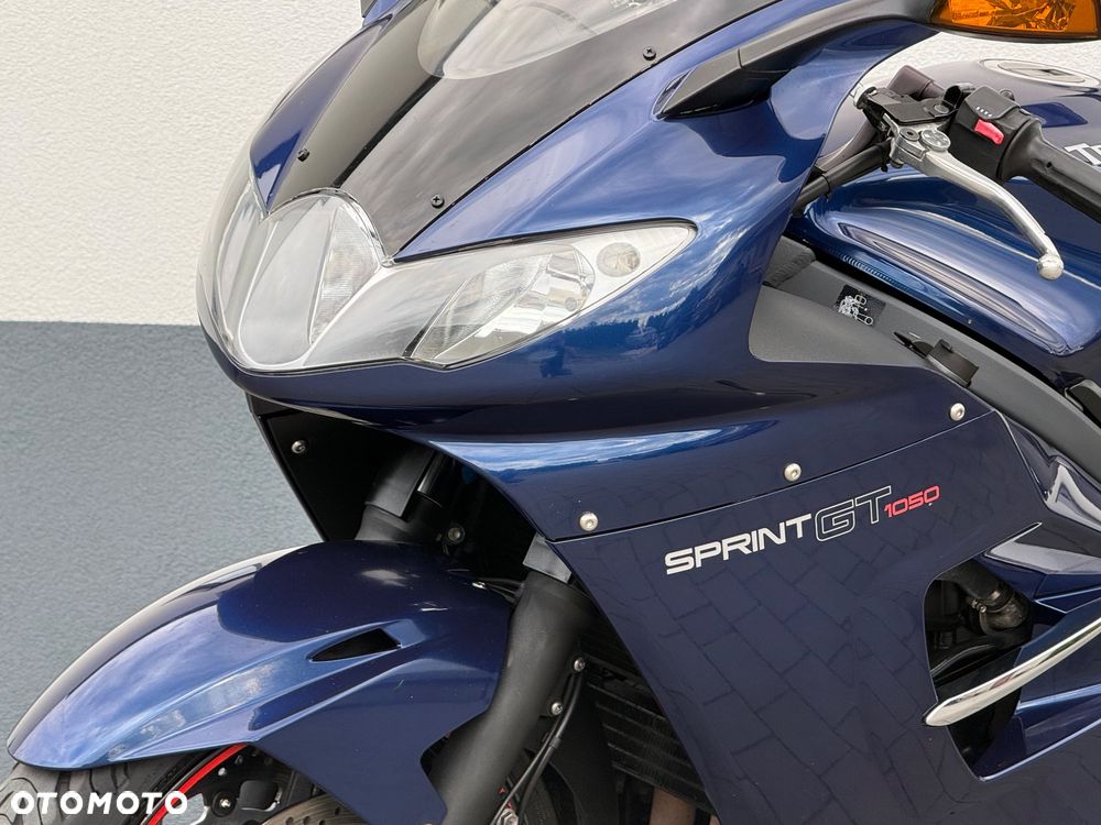 Triumph Sprint - 30