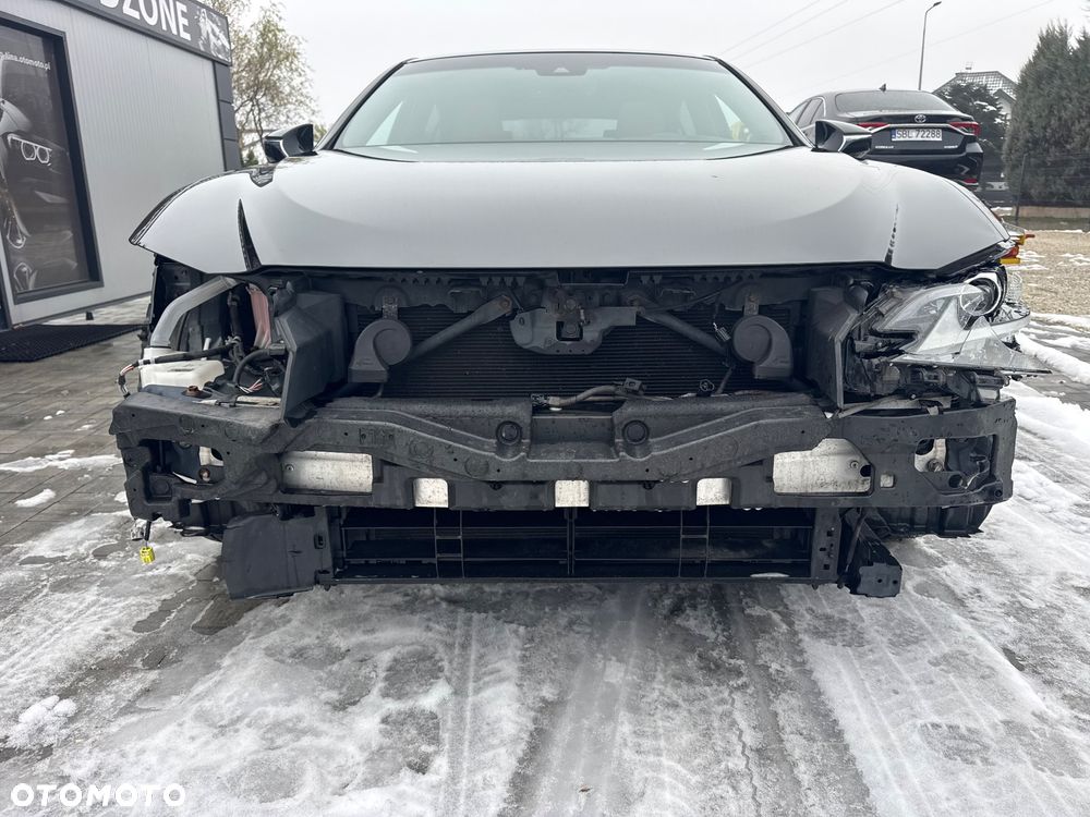 Lexus ES 300h Prestige - 10