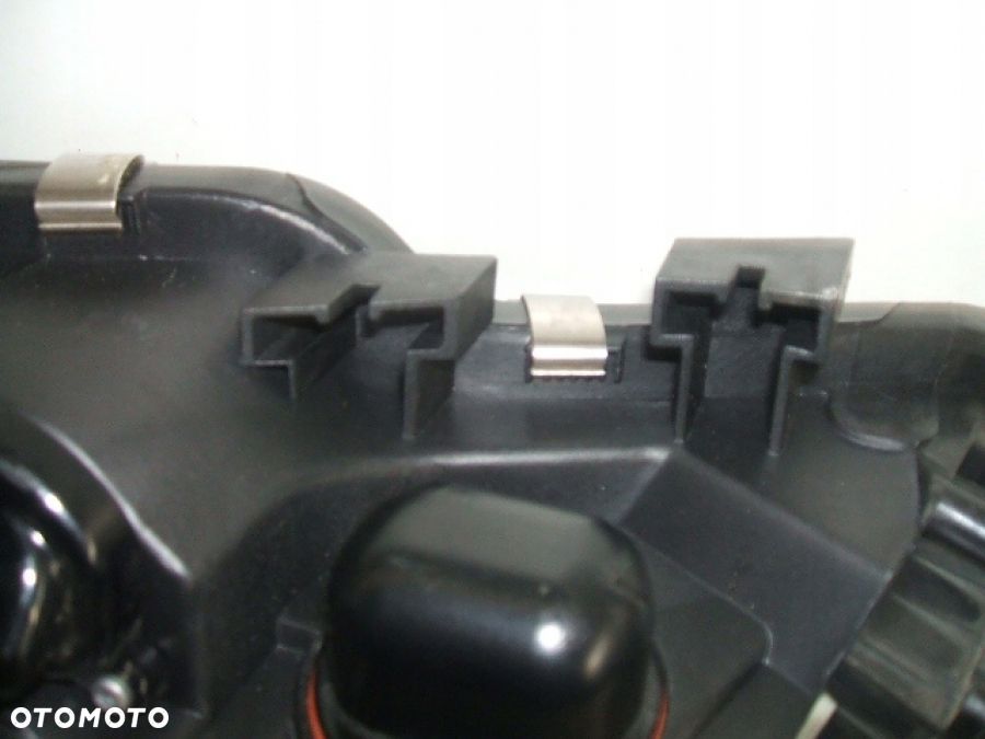 BMW 7 E65 E66 lift LAMPA PRAWA XENON BIXENON DYNAMIC SKRĘTNA 6937232 - 6