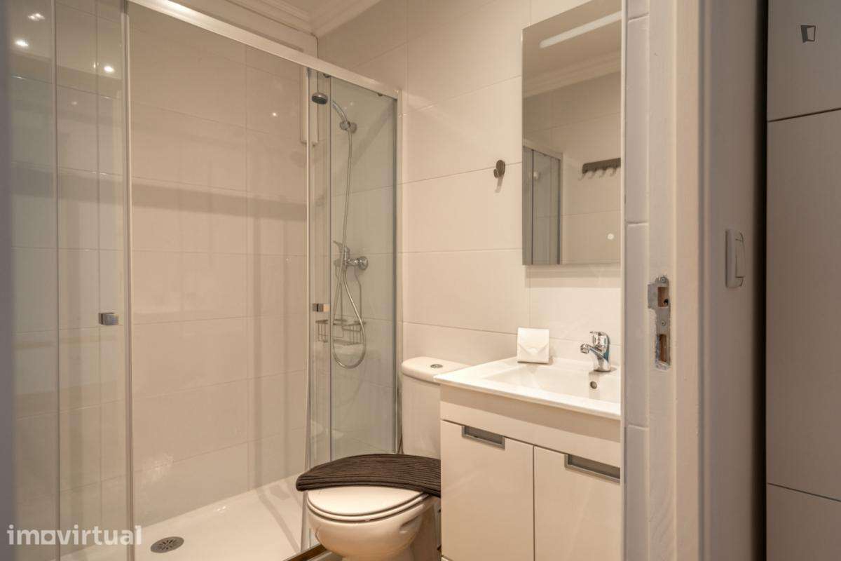 Apartamento com 3 quartos - localizado em Penha de França Lisbon - Grande imagem: 2/28