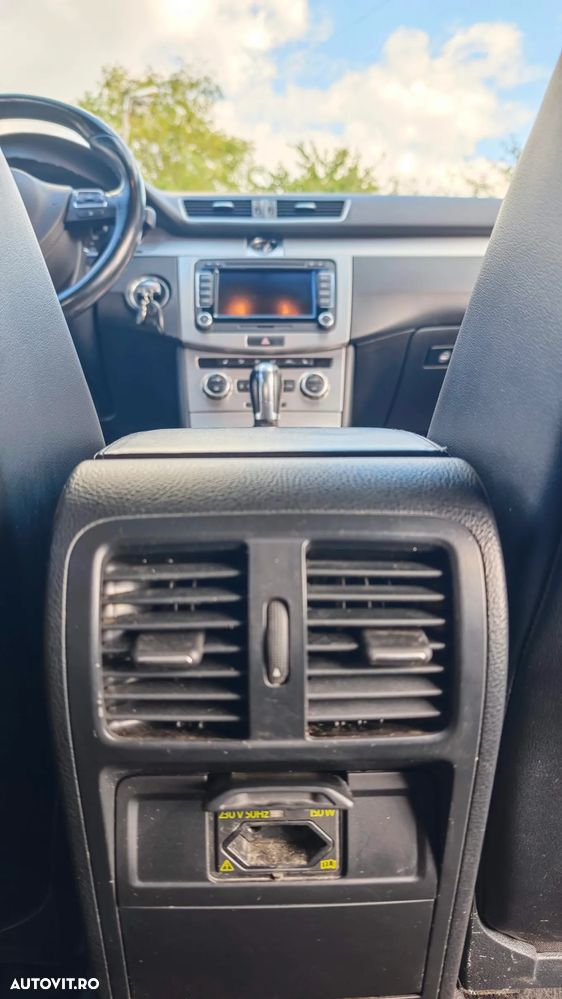 Volkswagen Passat Variant 2.0 TDI 4Motion DSG BlueMotion Tech Exclusive - 11
