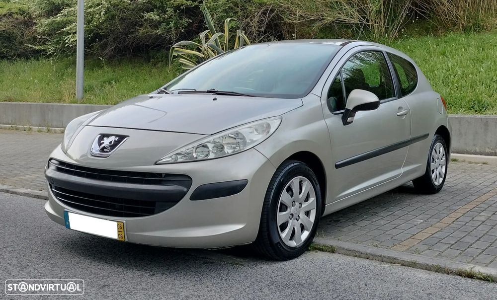 Peugeot 207 1.4 HDi Urban - 2