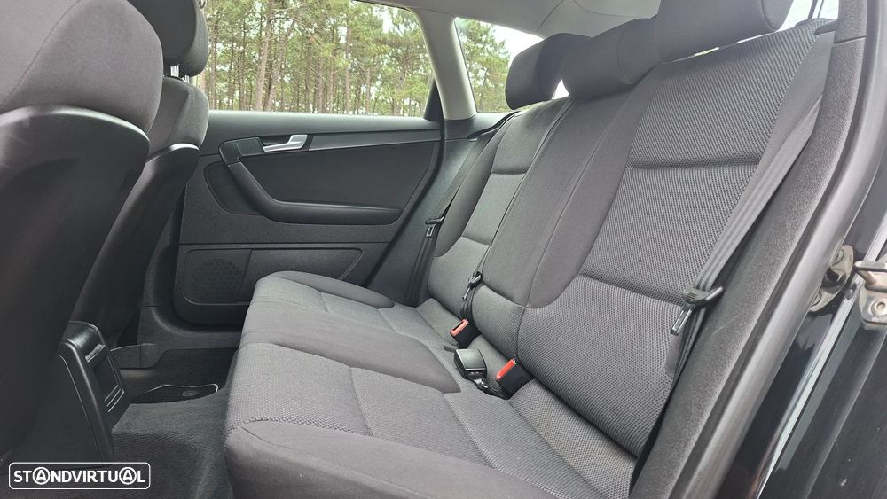 Audi A3 Sportback 1.6 TDI DPF Attraction - 10