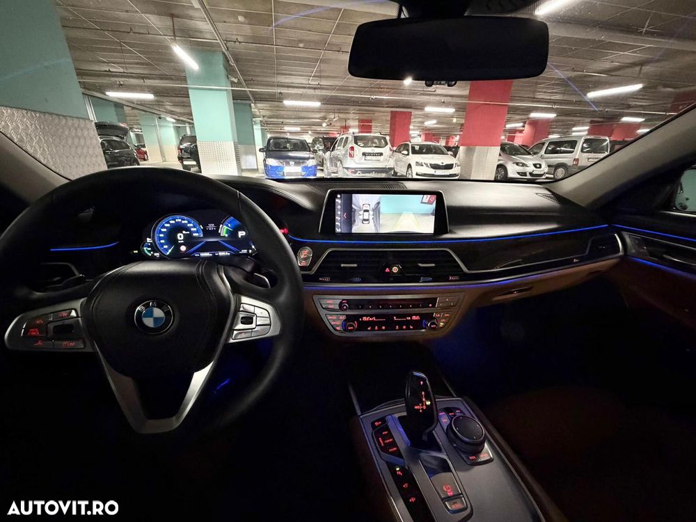 BMW Seria 7 730d xDrive - 22