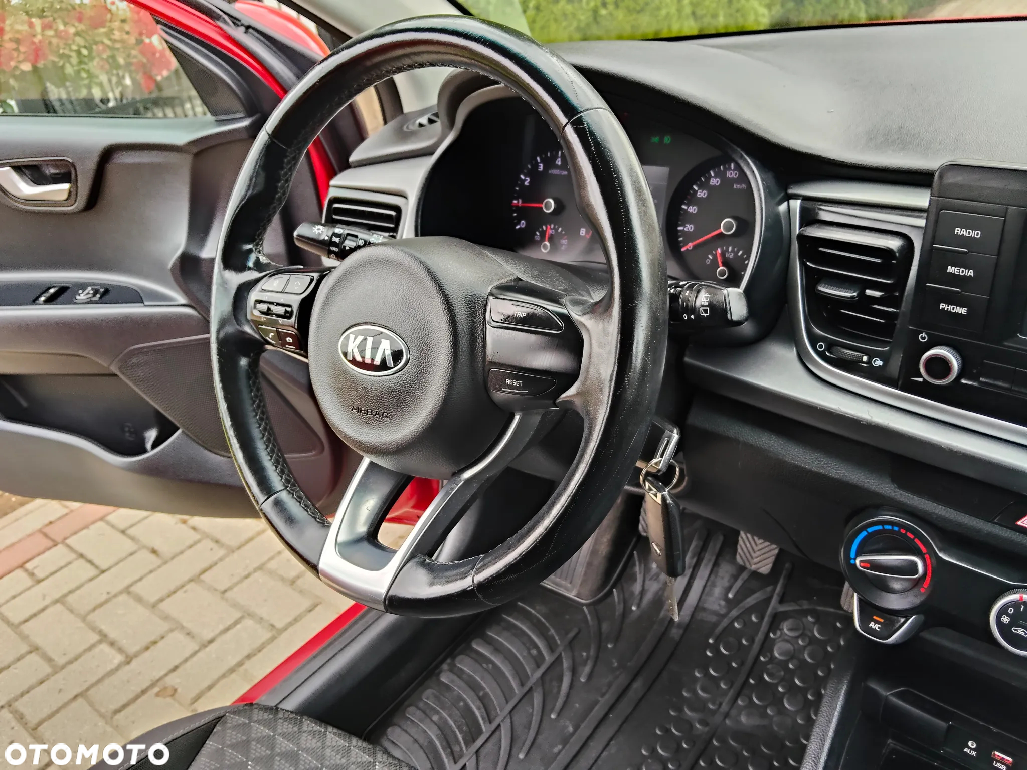 Kia Rio 1.2 Attract - 28