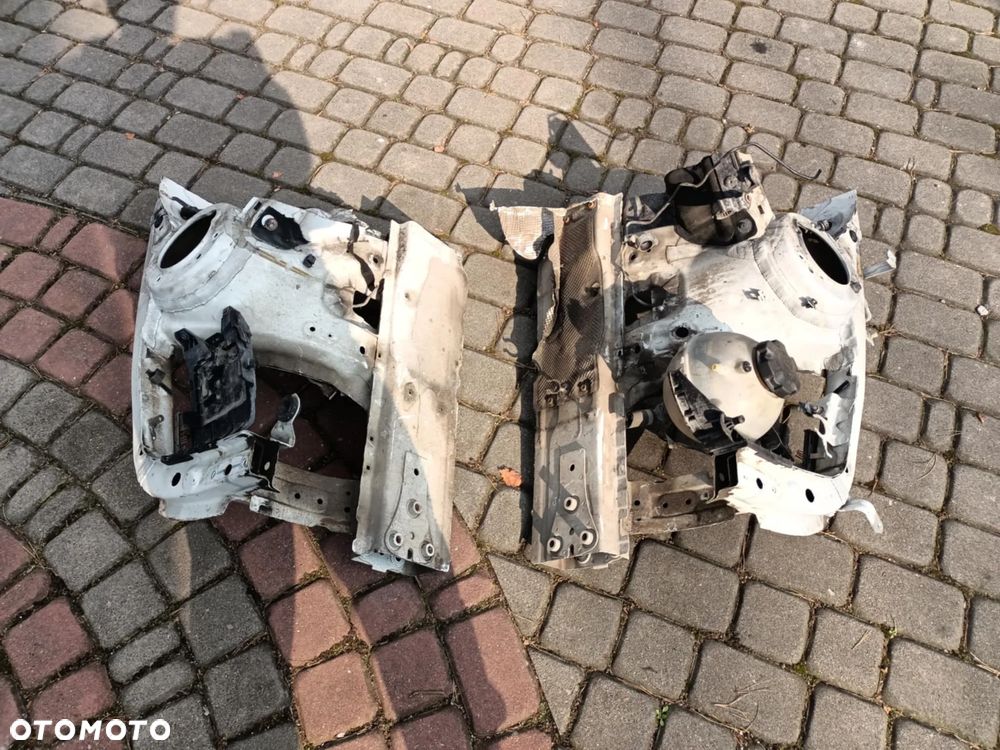 Ćwiartka przód przednia kielich podłuznica lewa prawa BMW F20 F21 A300 alpinweiss