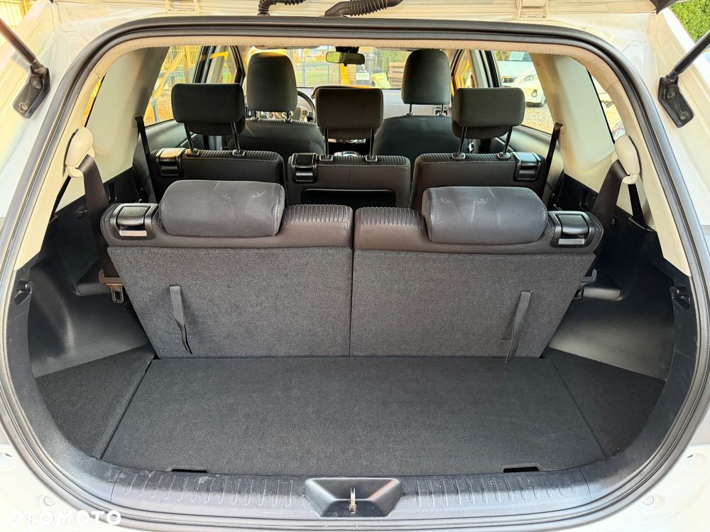 Toyota Prius+ (Hybrid) Comfort - 18