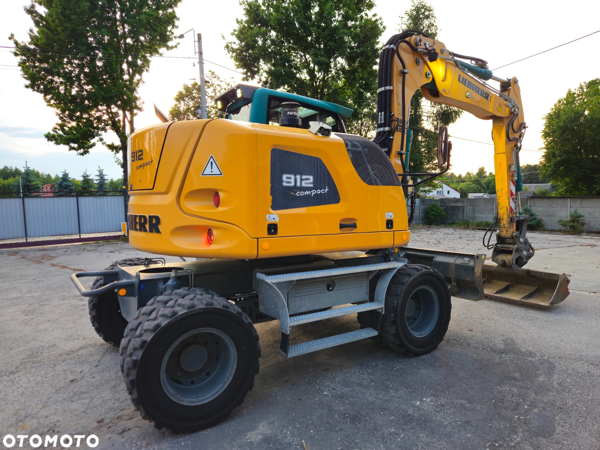 Liebherr 912 compact - 15