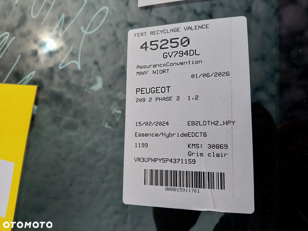 Peugeot 208 Hybrid 136 e-DSC6 GT - 13