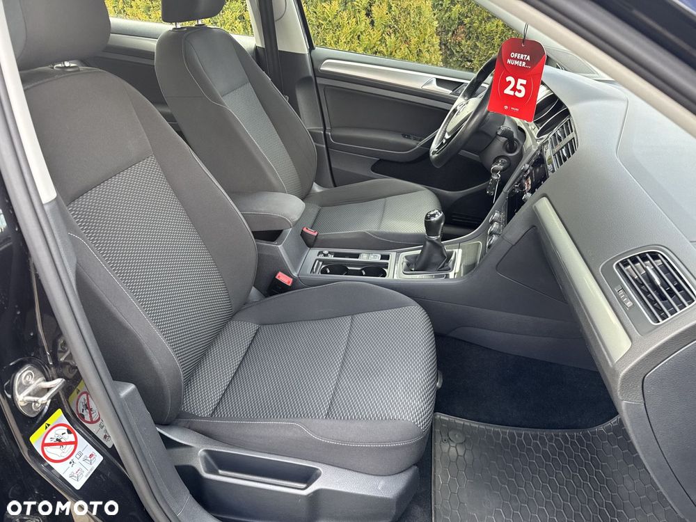 Volkswagen Golf - 14