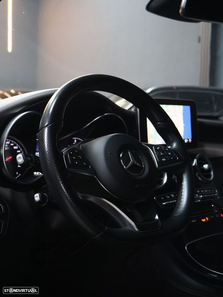Mercedes-Benz GLC 250 d 4Matic 9G-TRONIC AMG Line - 17