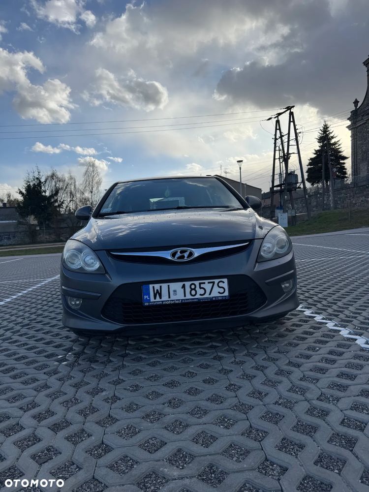Hyundai i30 1.6 CRDi Classic + - 7