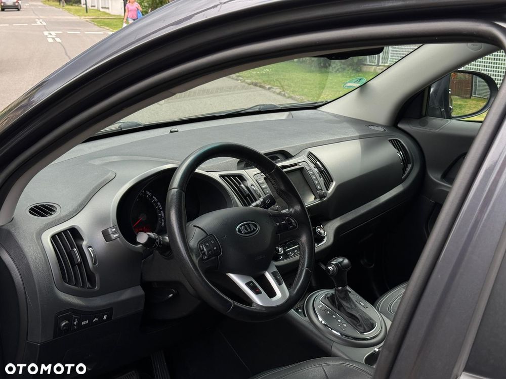 Kia Sportage 2.0 CRDI XL - 11