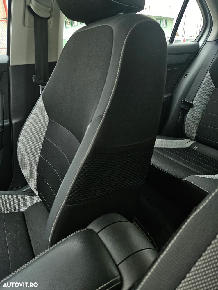 Skoda RAPID 1.2 TSI Ambition - 22