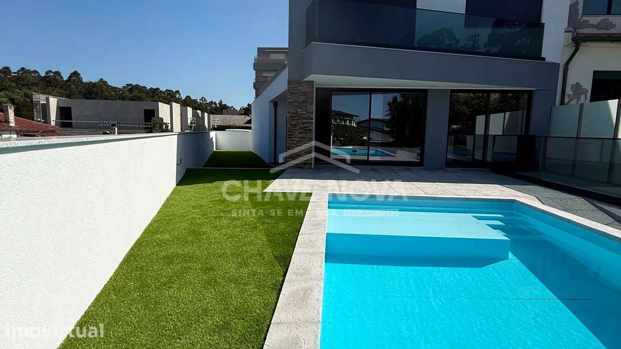 Moradia V3+1 Nova c/ Piscina na Moreira da Maia - Grande imagem: 2/35