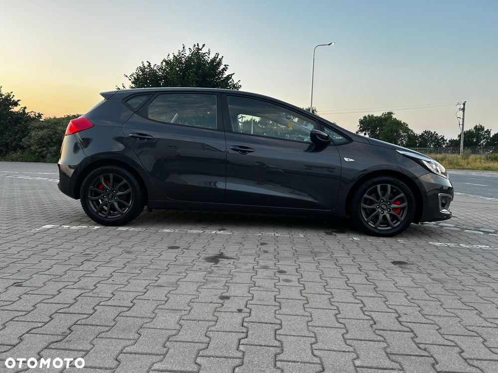 Kia Ceed 1.6 GDI Edition 7 - 8
