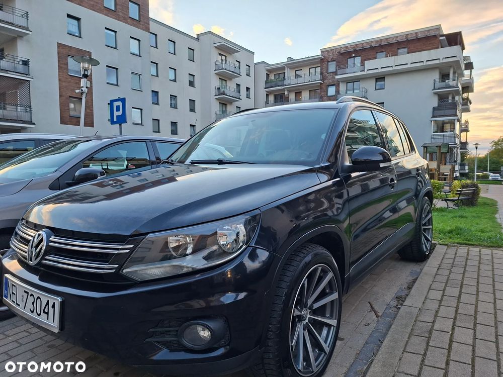 Volkswagen Tiguan - 1