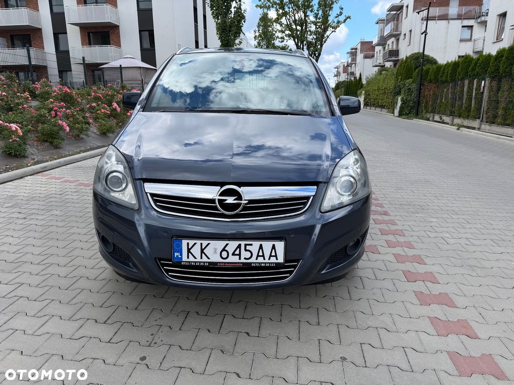 Opel Zafira - 2
