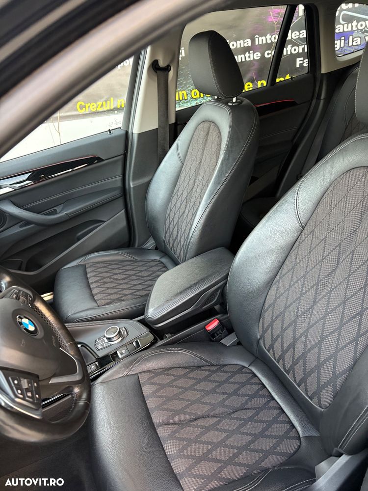 BMW X1 xDrive20i AT xLine - 29