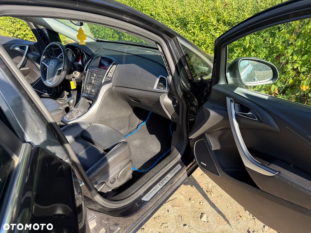 Opel Astra 1.4 Turbo Exklusiv - 10