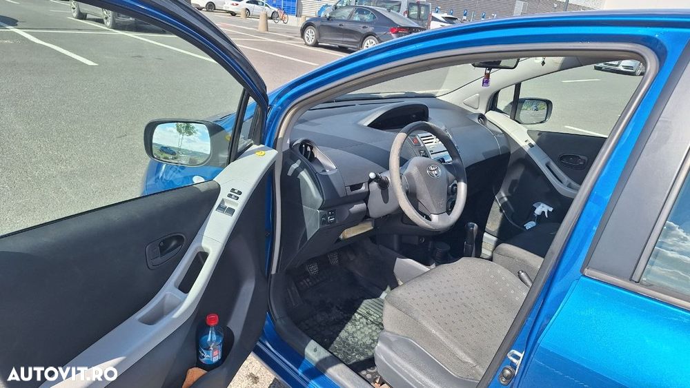 Toyota Yaris 1.3 Luna - 11