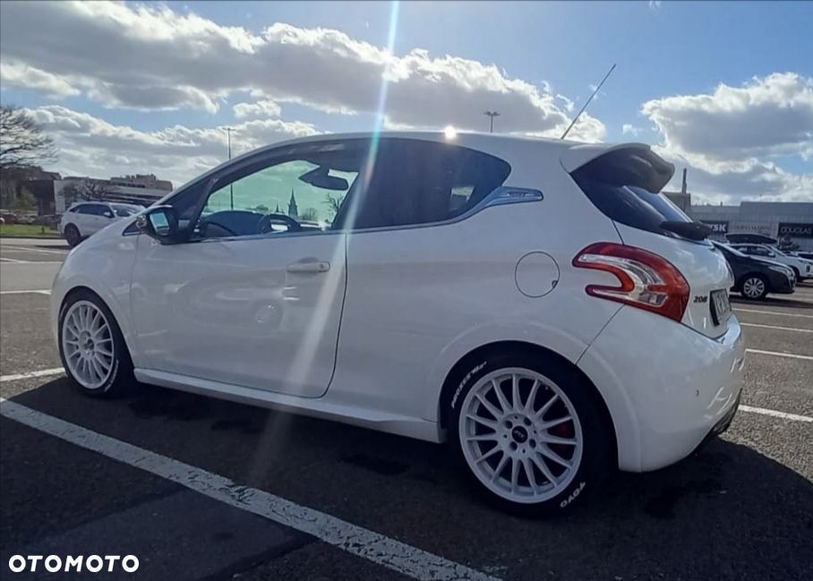 Peugeot 208 1.6 THP GTi - 6