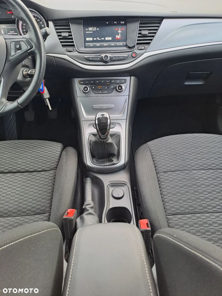 Opel Astra - 16