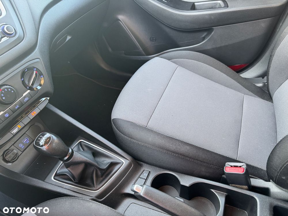 Hyundai i20 1.2 - 9