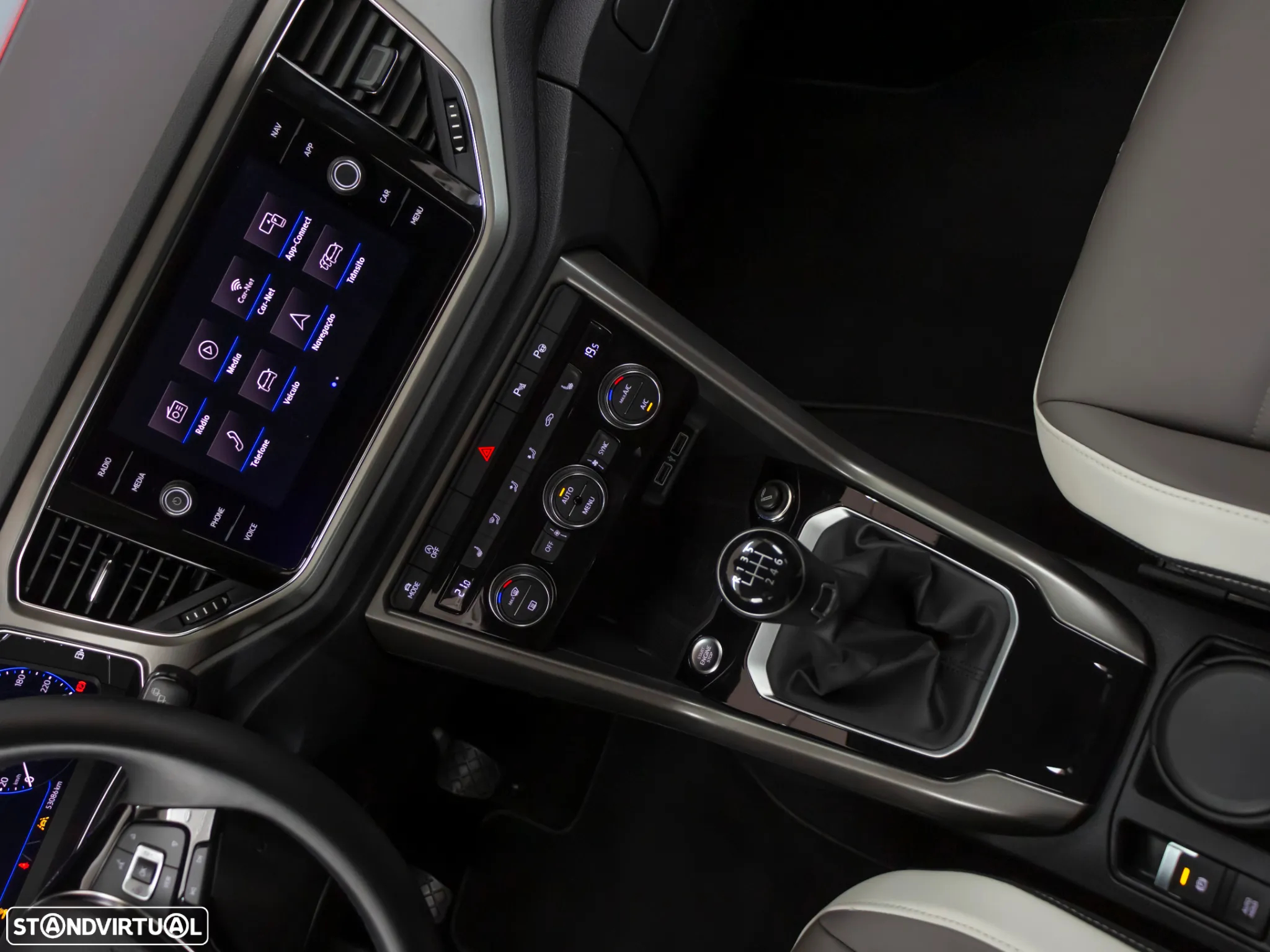VW T-Roc 1.6 TDI Beats - 29