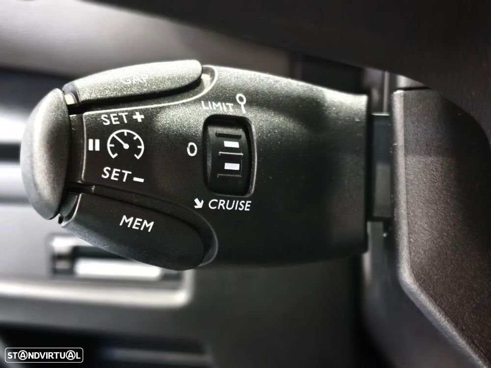 Citroën C5 Aircross 1.2 PureTech Shine - 15