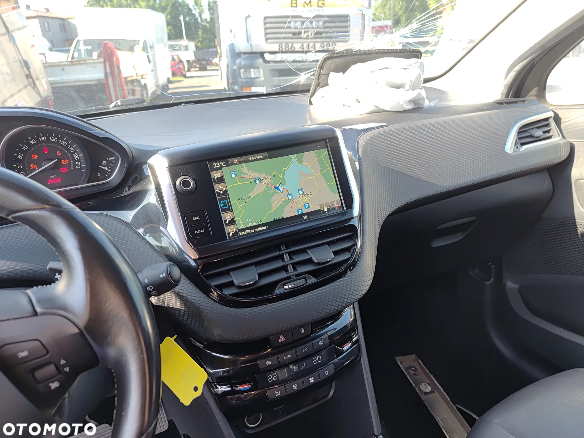 Peugeot 2008 e-HDi FAP 92 EGS6 STOP & START Allure - 25