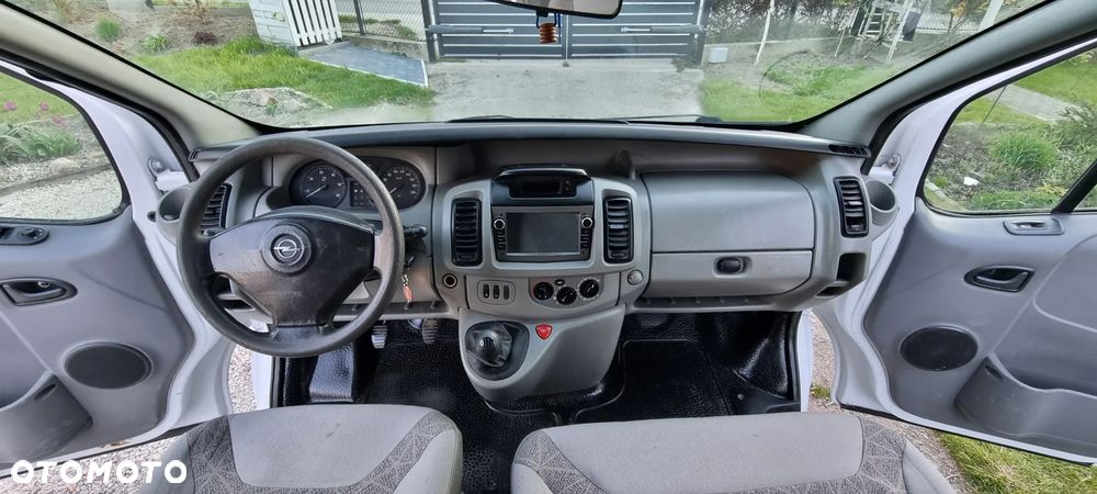 Opel Vivaro - 14