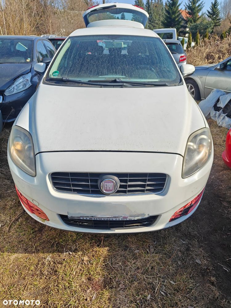 Fiat Croma 1.9 JTD Dynamic - 12