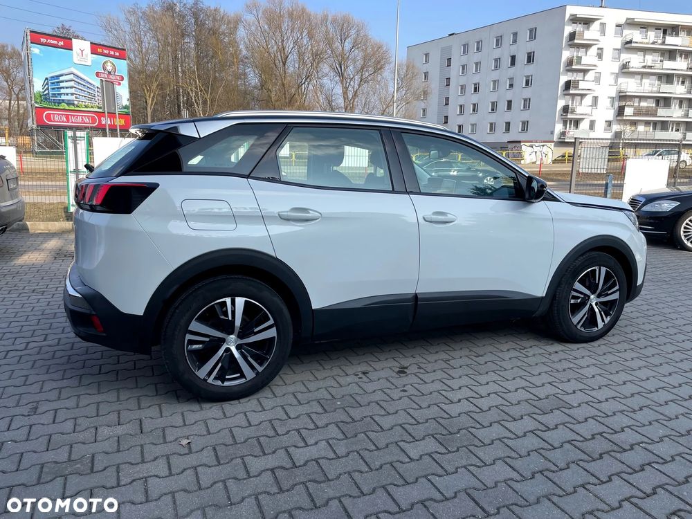 Peugeot 3008 1.2 PureTech GPF Allure S&S EAT8 - 9