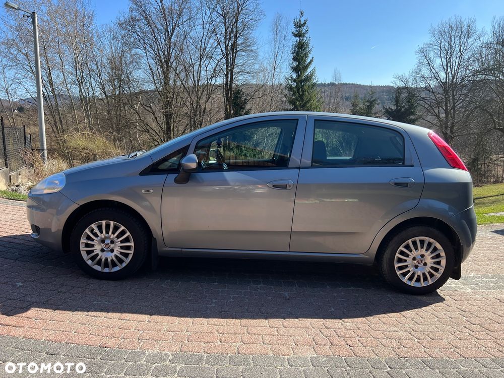 Fiat Grande Punto Actual 1.4 8V Estiva Blue&Me - 1