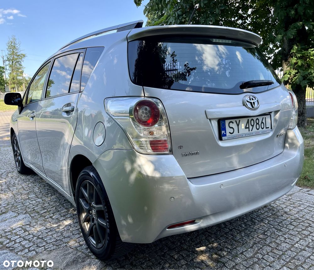 Toyota Verso - 3