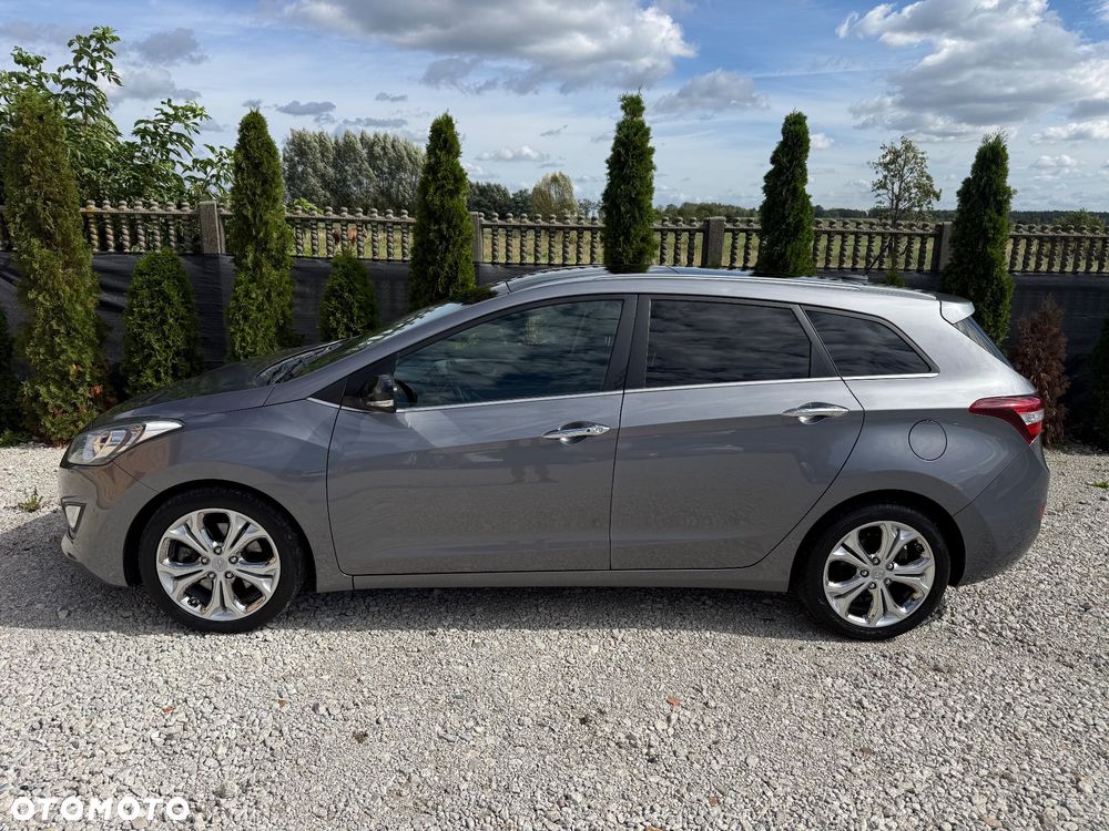 Hyundai i30 blue 1.6 CRDi YES Gold - 5