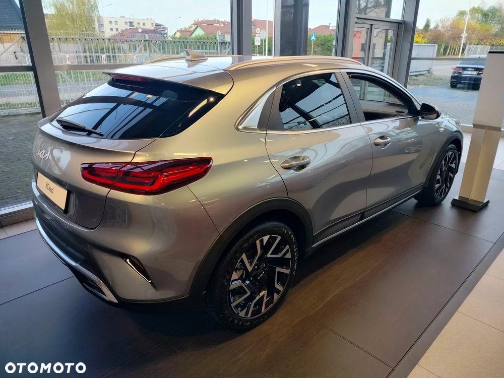 Kia XCeed ver-1-5-t--gdi-m-dct - 4