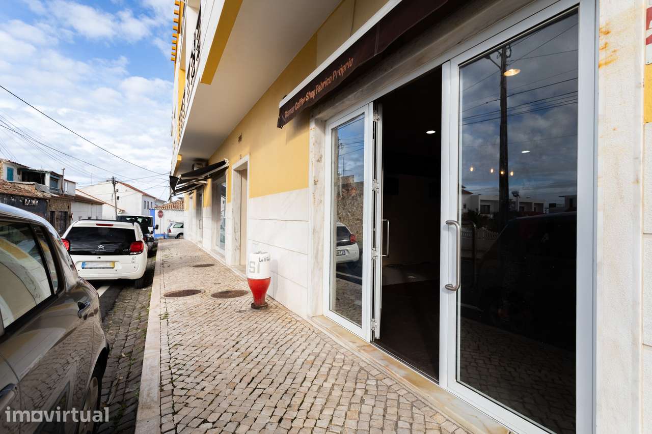 Loja na Ericeira com muito potencial - Grande imagem: 3/11