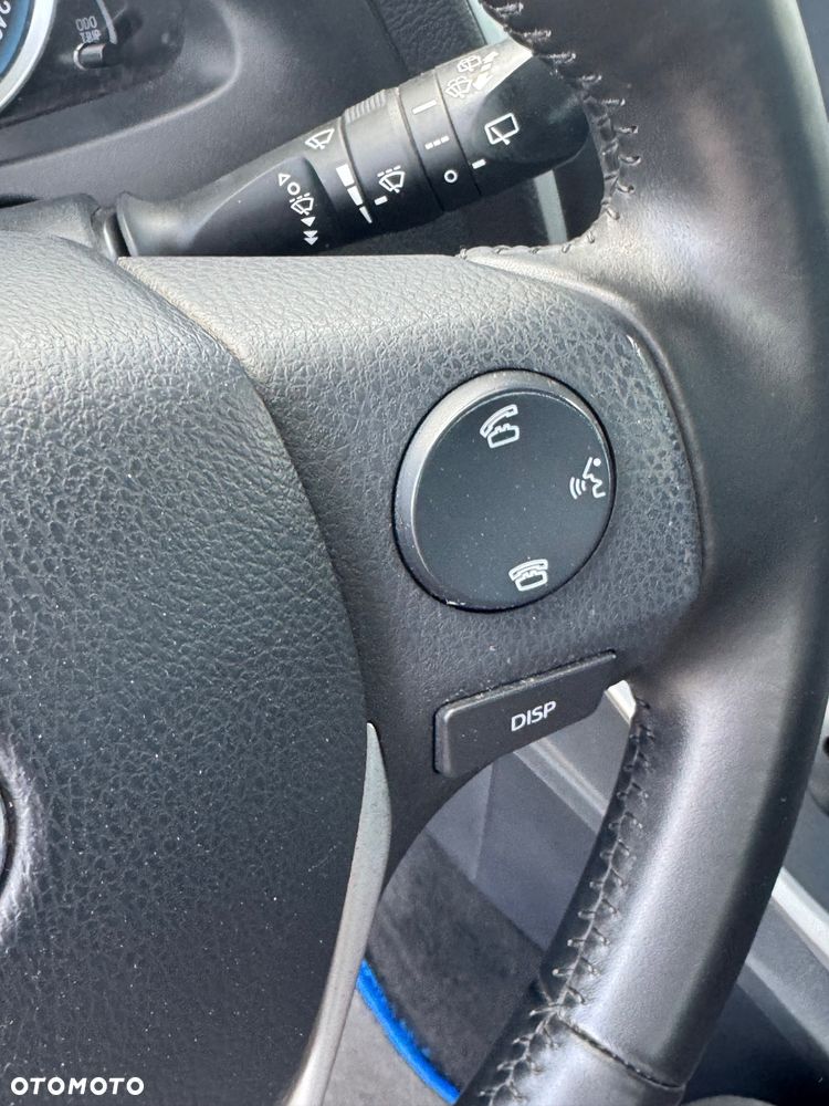 Toyota Auris - 22